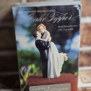 True Romance Bride and Groom Cake Topper - Black and White